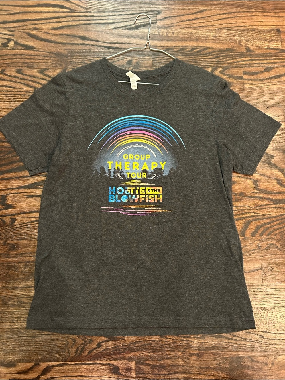 Hootie & the Blowfish 2019 Group Therapy Tour Concert Tee